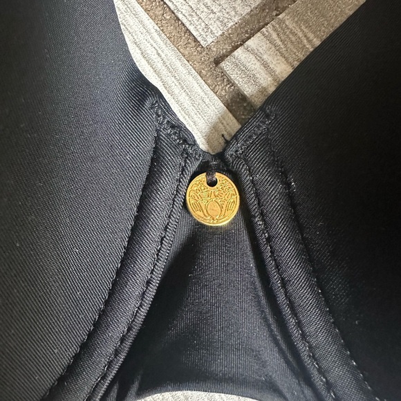 Elegant Black Bra - Picture 3 of 5